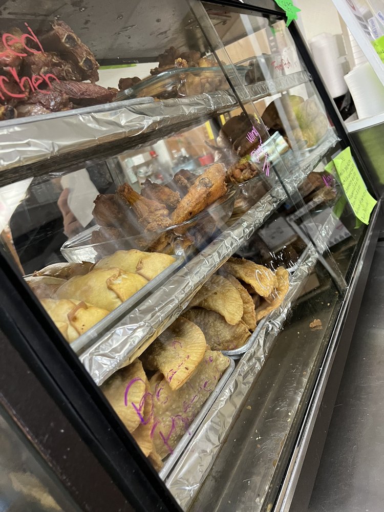 GONZALEZ GROCERY Updated September 2024 18 Photos 2522 Lexington