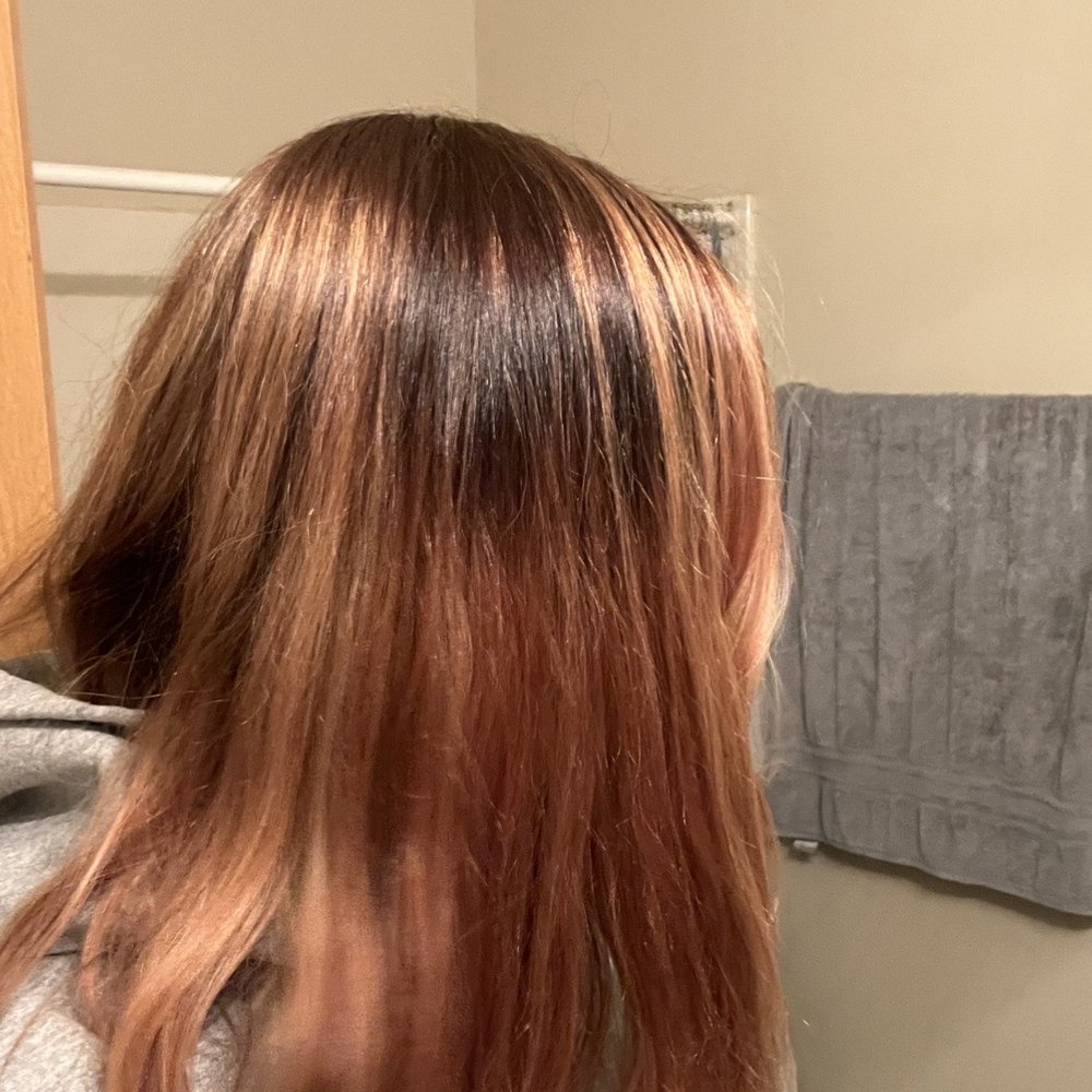 Honey Salon - The black and red dye I've had for several years is still covering a huge part of my head. This is a $400 (plus tip) botched job. - Hair Salons Near Me - Bellingham, Washington Honey Salon - The black and red dye I've had for several years is still covering a huge part of my head. This is a $400 (plus tip) botched job. - Hair Salons Near Me - Bellingham, Washington