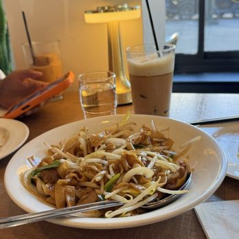 606 - Dry Fry Beef Hor Fun - Hong Kong Style Cafe Near Me - San Francisco, California