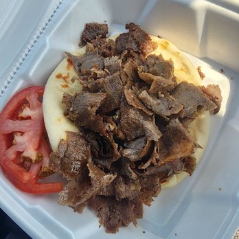 B&B Restaurant - Gyro sandwich - Greek Near Me - Grayslake, Illinois B&B Restaurant - Gyro sandwich - Greek Near Me - Grayslake, Illinois