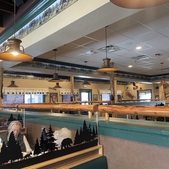 Black Bear Diner Aurora - Indoor area - Diners Near Me - Aurora, Colorado