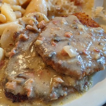 The Heidelberg - Jagerschnitzel | IG: asianadventuretime - German Near Me - Helen, Georgia The Heidelberg - Jagerschnitzel | IG: asianadventuretime - German Near Me - Helen, Georgia
