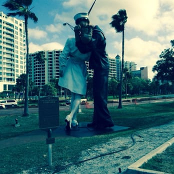 Unconditional Surrender - What a beautiful statue! They called it, "The kiss that ended the war." - Landmarks & Historical Buildings Near Me - Sarasota, Florida Unconditional Surrender - What a beautiful statue! They called it, "The kiss that ended the war." - Landmarks & Historical Buildings Near Me - Sarasota, Florida