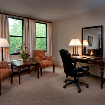 Maritime Inn Antigonish - Select Plus Doubles - Sitting Area - Hotels Near Me - Antigonish, Nova Scotia Maritime Inn Antigonish - Select Plus Doubles - Sitting Area - Hotels Near Me - Antigonish, Nova Scotia