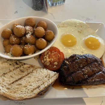 Toasted Del Mar - Breakfast & Brunch Near Me - San Diego, California