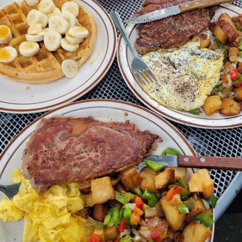Serrano's Cafe - Breakfast & Brunch Near Me - West Sacramento, California Serrano's Cafe - Breakfast & Brunch Near Me - West Sacramento, California