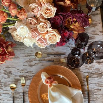 Chris Lindsay Designs - Florists Near Me - Santa Ana, California