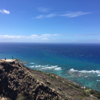 Diamond Head State Monument - Will you marry me? ...haha jk. But, note that this is beyond a sign that warns not to go further. - Parks Near Me - Honolulu, Hawaii Diamond Head State Monument - Will you marry me? ...haha jk. But, note that this is beyond a sign that warns not to go further. - Parks Near Me - Honolulu, Hawaii