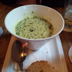 K Restaurant - Bärlauchsuppe