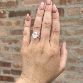 Golden String - Jewelry Near Me - Los Angeles, California
