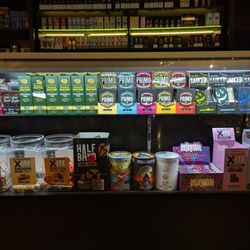 Austin Vapor - Delta 8 and THCA vape pens, cartridges, pre-rolls and more.