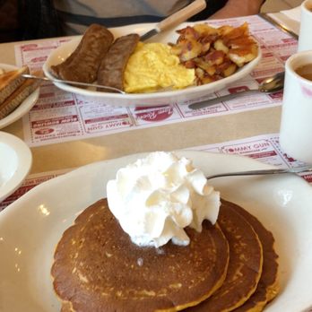 Mountainhome Diner - Diners Near Me - Mountainhome, Pennsylvania