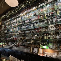 Paddy's Bar & Grill