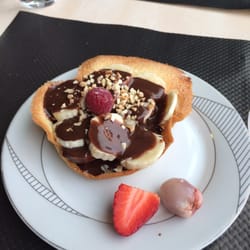 Les Têtes Brulées - Une pause gourmande ... ( oups j'avais déjà commencé le dessert avant de prendre la photo !)