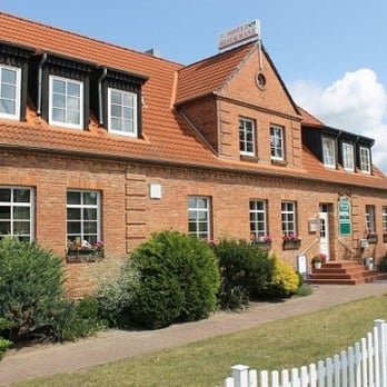 Restaurant Zum Eichenhof - German Near Me - Möllenhagen, MV Restaurant Zum Eichenhof - German Near Me - Möllenhagen, MV