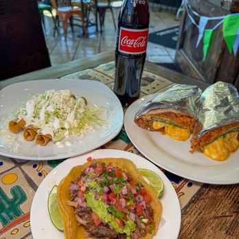 Tacos Che Taqueria - Carnitas big taco, taquitos and Chile Relleno Burrito - Tacos Near Me - Riverside, California Tacos Che Taqueria - Carnitas big taco, taquitos and Chile Relleno Burrito - Tacos Near Me - Riverside, California