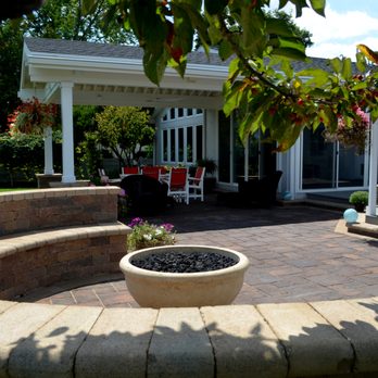 Traditions Landscape Group - a patio with a fire pit - Landscaping Near Me - Westerville, Ohio Traditions Landscape Group - a patio with a fire pit - Landscaping Near Me - Westerville, Ohio