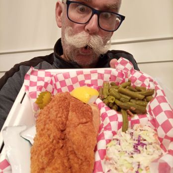 Mamma Joy's Hot Chicken More - Lonny (@donutdudter) wowed by Momma Joys XHot fried fish with green beans and coleslaw. - Food Trucks Near Me Mamma Joy's Hot Chicken More - Lonny (@donutdudter) wowed by Momma Joys XHot fried fish with green beans and coleslaw. - Food Trucks Near Me
