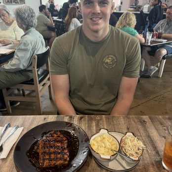 Salt Smokehouse - Pork chops with Mac and cheese / Cole slaw - Barbeque Near Me - Huntsville, Alabama Salt Smokehouse - Pork chops with Mac and cheese / Cole slaw - Barbeque Near Me - Huntsville, Alabama