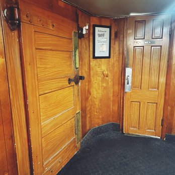 Maury's Tiny Cove - Restrooms. Other doorway looks like a pantry or entry to something. - Steakhouses Near Me - Cincinnati, Ohio
