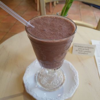 Gut und Gerne - Caramel frappe. Man this is too sweet - Chocolatiers & Shops Near Me - Dusseldorf, NW Gut und Gerne - Caramel frappe. Man this is too sweet - Chocolatiers & Shops Near Me - Dusseldorf, NW