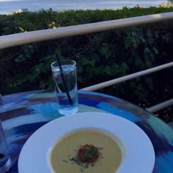Geoffrey's Malibu - Tahitian corn chowder with crab meat - Seafood Near Me - Malibu, California Geoffrey's Malibu - Tahitian corn chowder with crab meat - Seafood Near Me - Malibu, California