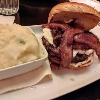 Wilde Bar & Restaurant - Pubs Near Me - Chicago, Illinois Wilde Bar & Restaurant - Pubs Near Me - Chicago, Illinois