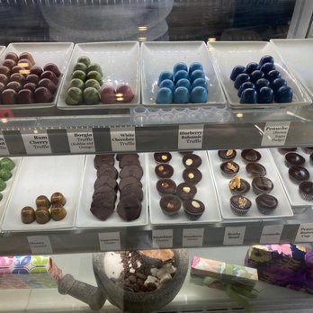 Fleur Sauvage Chocolates - Chocolatiers & Shops Near Me - Windsor, California