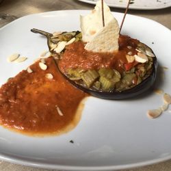 Vino e Pomodoro - Eggplant with vegetables and a rich tomato and capsicum sauce