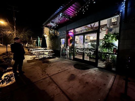 Conservatory Bar by null