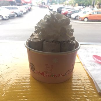 At Munchies - Oreo with whipped cream - Ice Cream & Frozen Yogurt Near Me - Naperville, Illinois