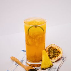 Moochi - Pineapple Passionfruit