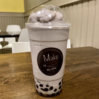 Mo Cha Cafe - Iced Taro Smoothie with Boba - Mo Cha Tea House - Bubble Tea Near Me - Beaverton, Oregon