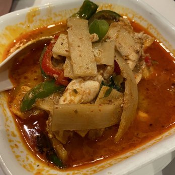 SriPraPhai Thai Restaurant - Red Curry - Thai Near Me - Williston Park, New York SriPraPhai Thai Restaurant - Red Curry - Thai Near Me - Williston Park, New York