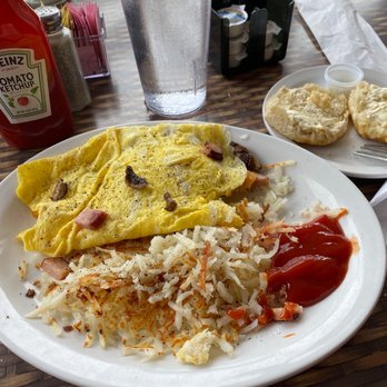 The Hen & Egg - Three egg omelette - Breakfast & Brunch Near Me - Newton, North Carolina The Hen & Egg - Three egg omelette - Breakfast & Brunch Near Me - Newton, North Carolina