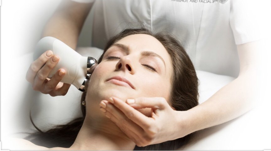 Astute Aesthetics Logo