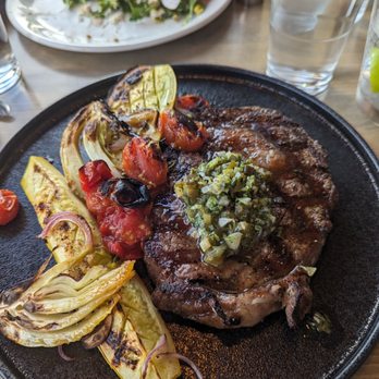 FINN - Grilled med rare ribeye with roasted fennel, yellow squash and tomatoes - New American Near Me - Missoula, Montana FINN - Grilled med rare ribeye with roasted fennel, yellow squash and tomatoes - New American Near Me - Missoula, Montana