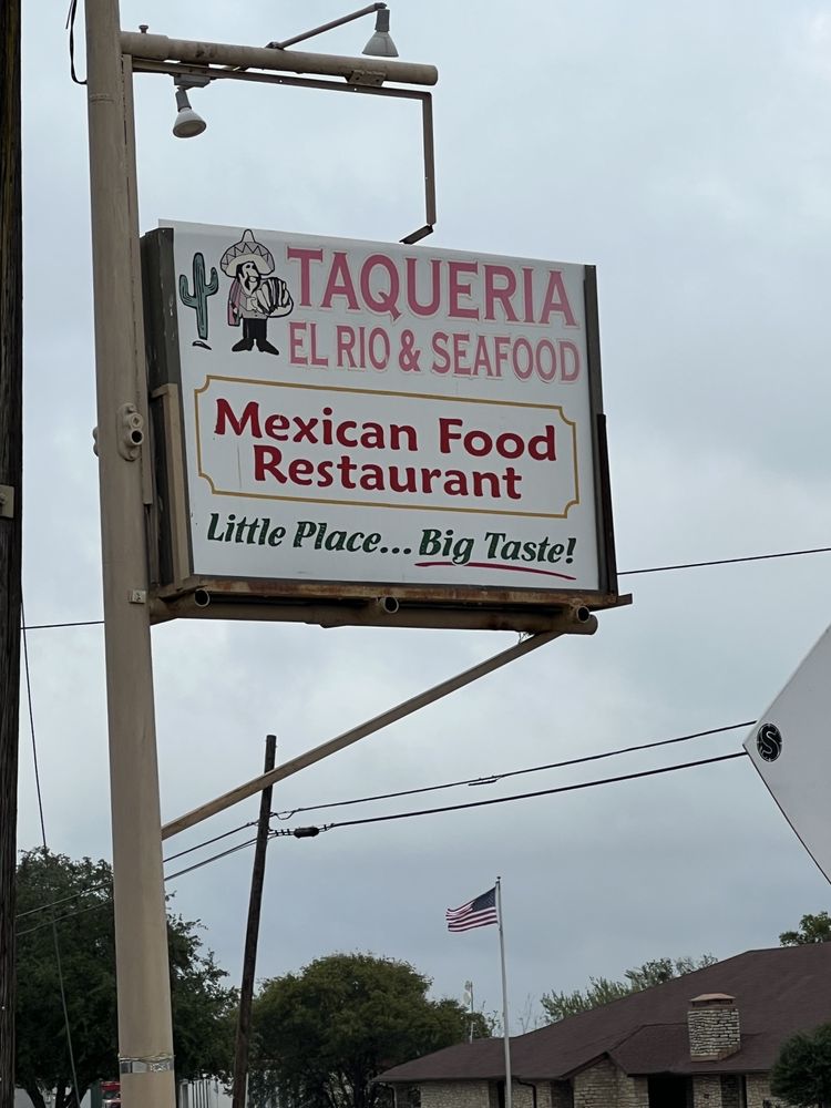 Taqueria El Rio Y Mariscos Logo