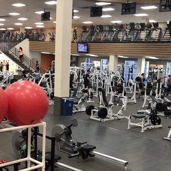 LA Fitness - After the renovation - Gyms Near Me - Ventura, California LA Fitness - After the renovation - Gyms Near Me - Ventura, California