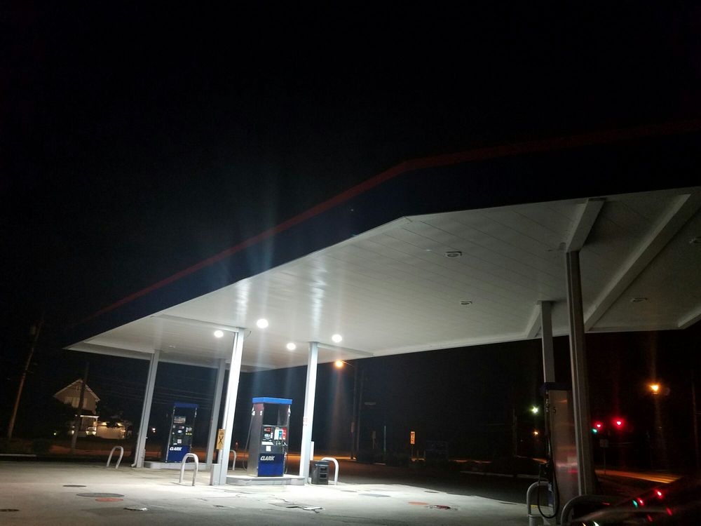 CLARK GAS STATION Updated June 2024 22492 Brookpark Rd, Cleveland