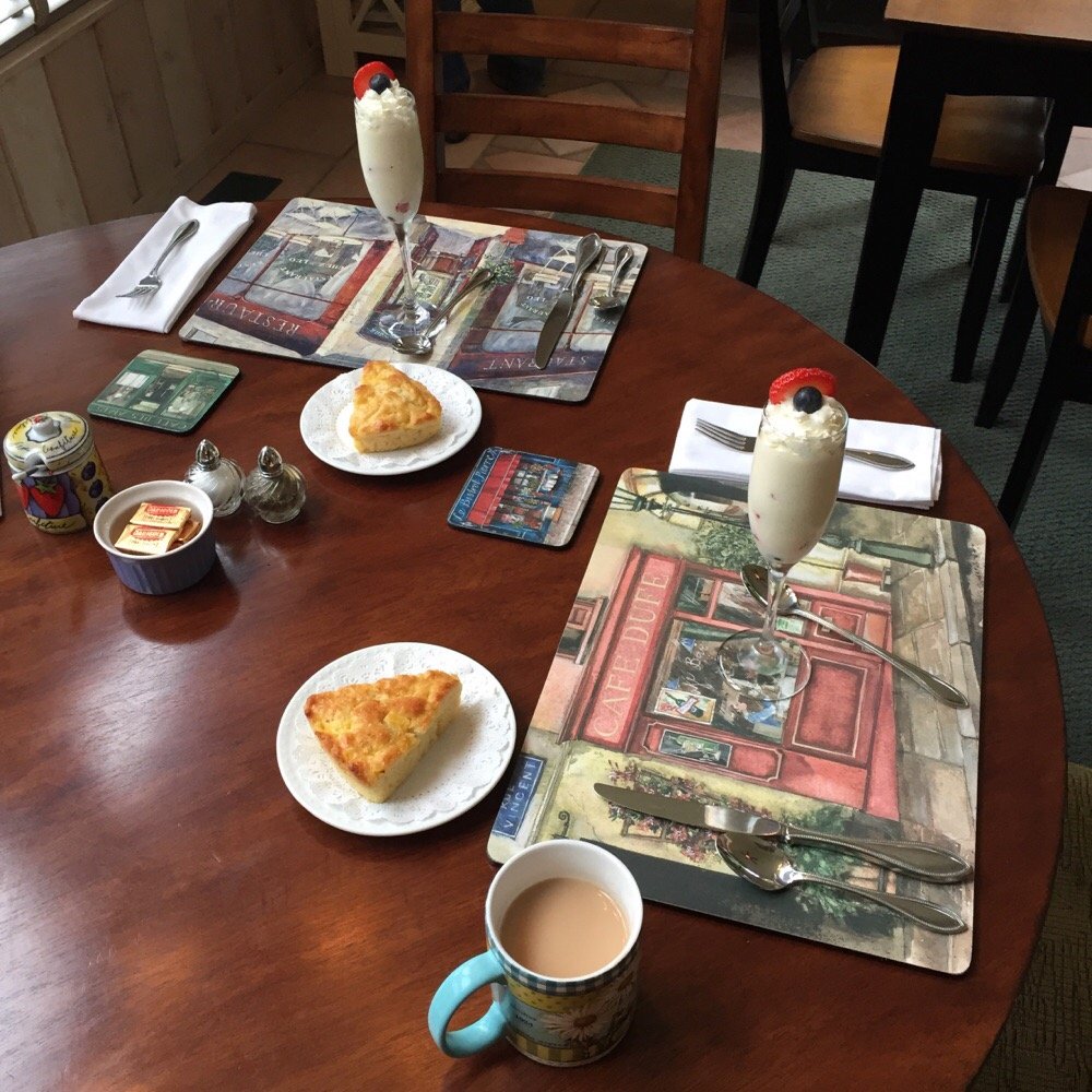 Breakfast at the lodge