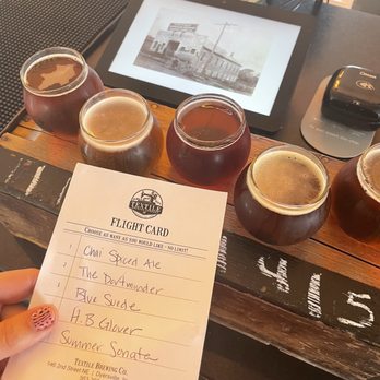 Textile Brewing Company - Sampler - Brewpubs Near Me - Dyersville, Iowa Textile Brewing Company - Sampler - Brewpubs Near Me - Dyersville, Iowa