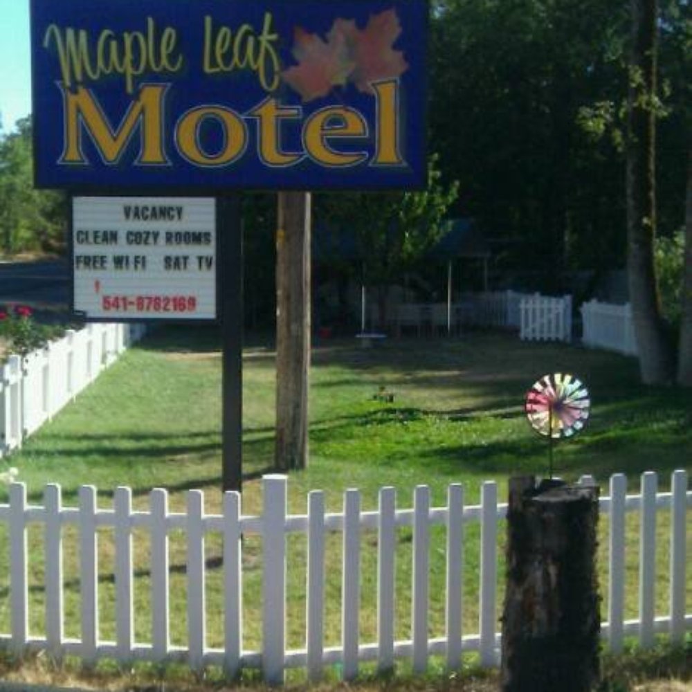 Maple Leaf Motel - Hotels Near Me - Shady Cove, Oregon Maple Leaf Motel - Hotels Near Me - Shady Cove, Oregon