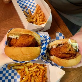 World Famous Hotboys - Tender Sando Combo - American Near Me - Sacramento, California World Famous Hotboys - Tender Sando Combo - American Near Me - Sacramento, California