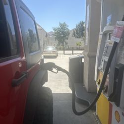 Shell - Filling up