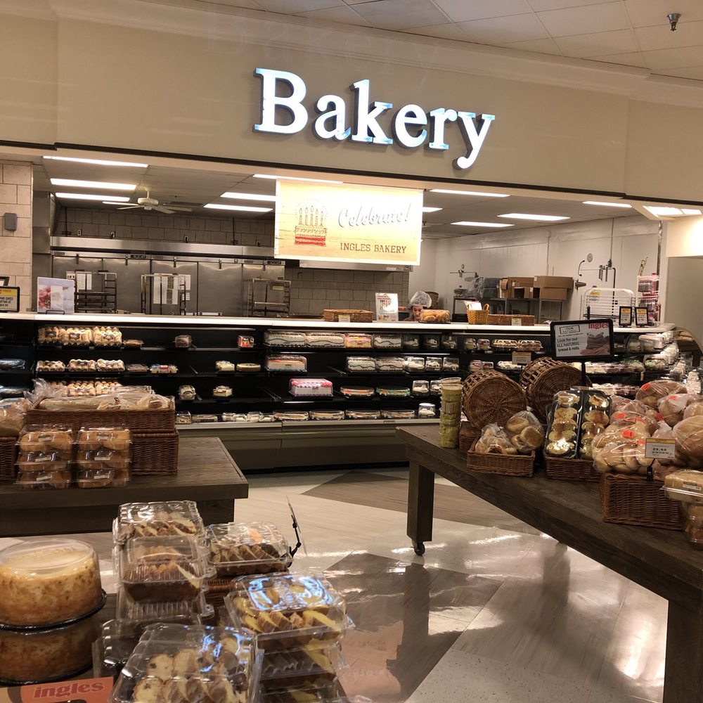 Ingles Markets - the interior of a bakery - Grocery Near Me - Athens, Tennessee