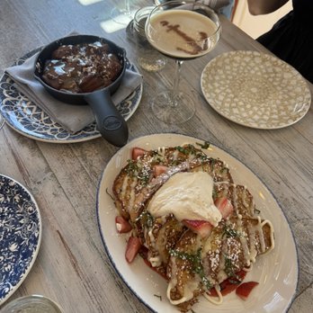 The Hampton Social - Denver - HS Berries and Cream French Toast HS Monkey Bread - New American Near Me - Denver, Colorado The Hampton Social - Denver - HS Berries and Cream French Toast HS Monkey Bread - New American Near Me - Denver, Colorado