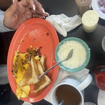 Kim & Jenny's Cafe - Omelette with mostly vegetables, toast, grits and coffee - Southern Near Me - Duncanville, Texas Kim & Jenny's Cafe - Omelette with mostly vegetables, toast, grits and coffee - Southern Near Me - Duncanville, Texas