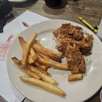 Abendigo's Grill & Patio - Kids chicken fingers- we'd torn them apart before picture - Bars Near Me - Broken Bow, Oklahoma Abendigo's Grill & Patio - Kids chicken fingers- we'd torn them apart before picture - Bars Near Me - Broken Bow, Oklahoma