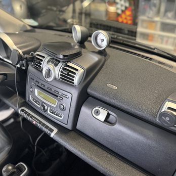 Innovo Auto Detailing - Cleaned and refreshed console - Car Wash Near Me - Oakland, California Innovo Auto Detailing - Cleaned and refreshed console - Car Wash Near Me - Oakland, California